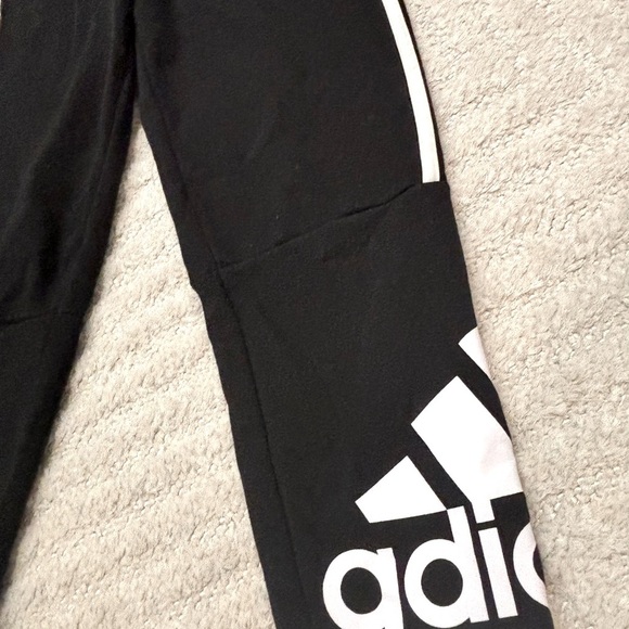 Adidas - Big Boys BADGE OF SPORT JOGGER PANTS Size Large (14/16) - Picture 3 of 9